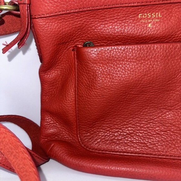 Fossil Morgan Red Pebble Leather Traveler Messenger Crossbody Shoulder Bag - Picture 3 of 9